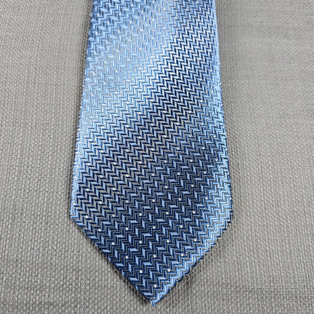 Van Heusen Mens Blue Silver Chevron Ombre Geometric Polyester Necktie